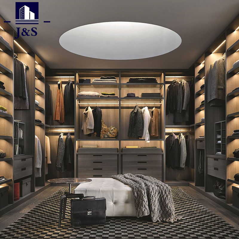 Hvad er de betydelige fordele ved walk-in closet?