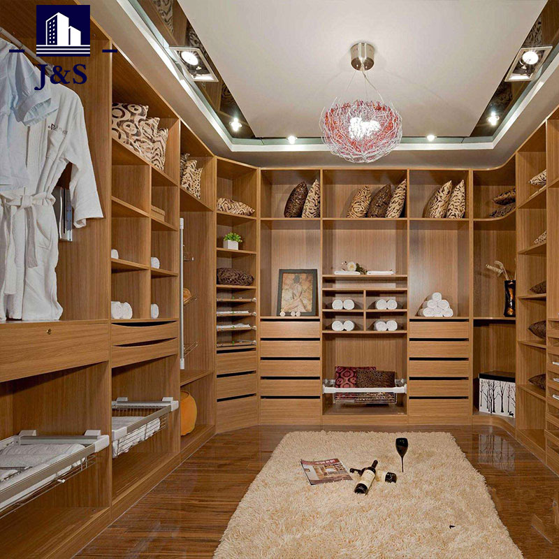 Elegant moderne indbygget skab Walk in Closet